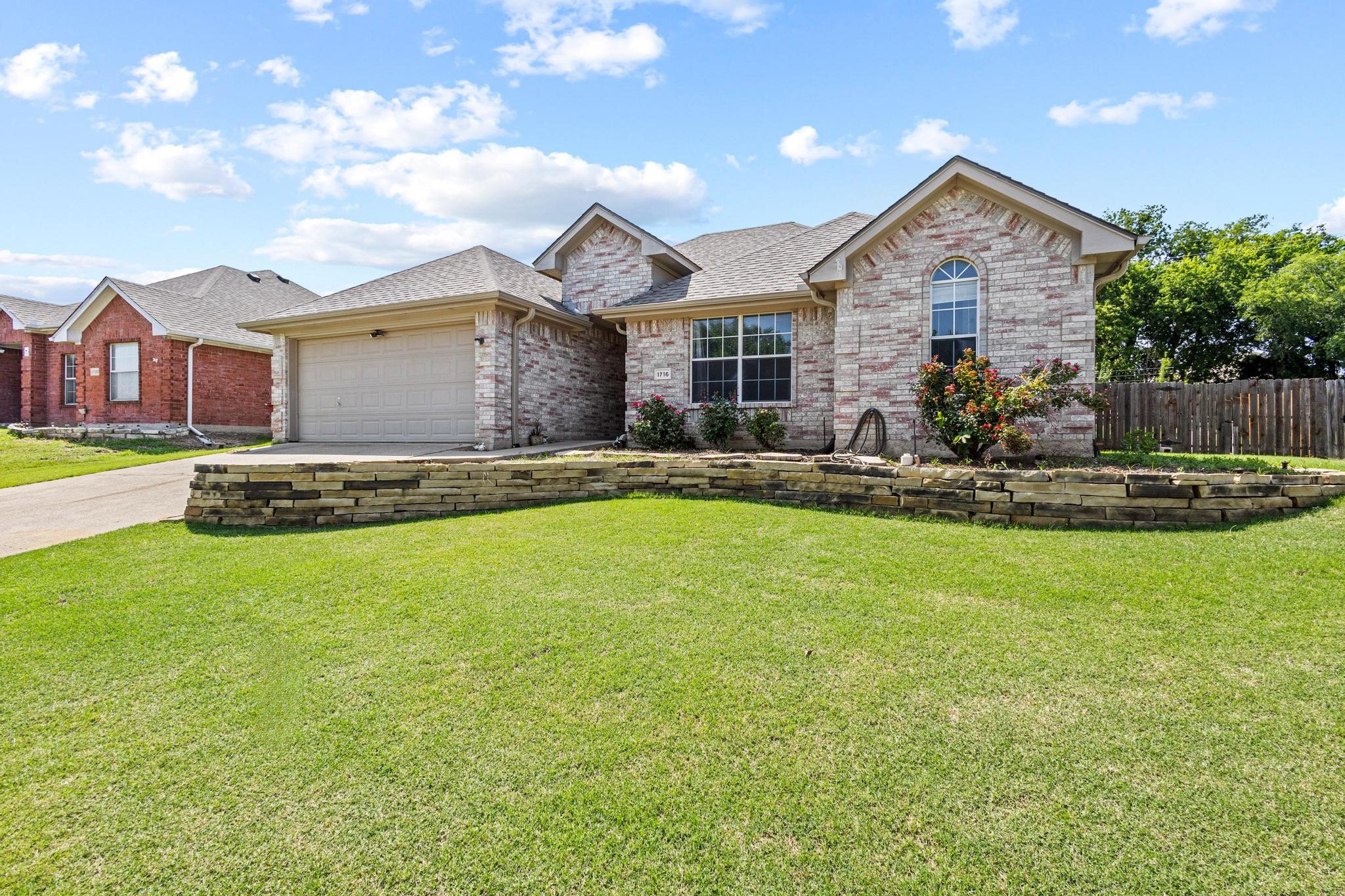 1716 Northbrook Lane Sherman TX 75092