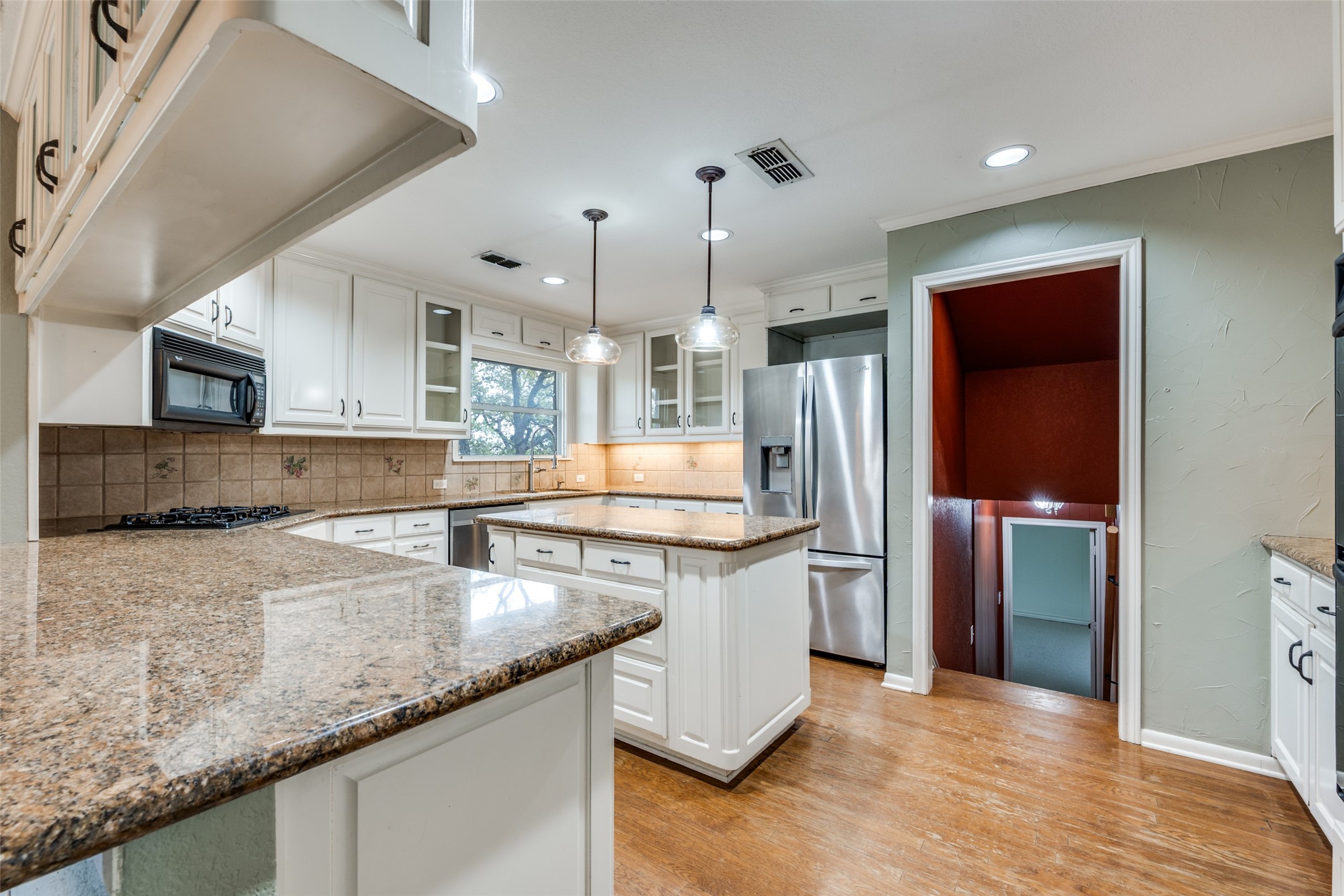 2705 Black Oak Lane Arlington TX 76012