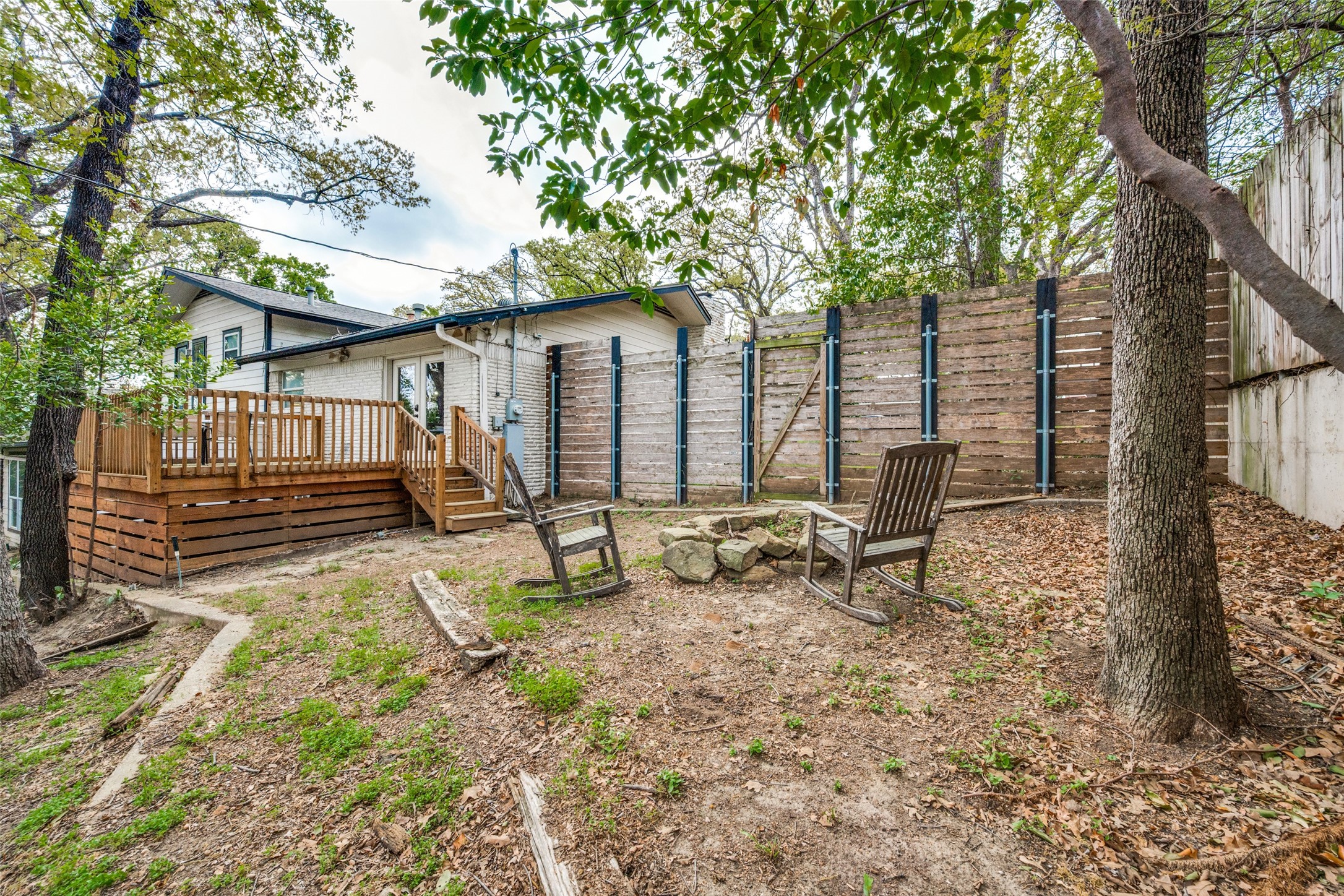 2705 Black Oak Lane Arlington TX 76012