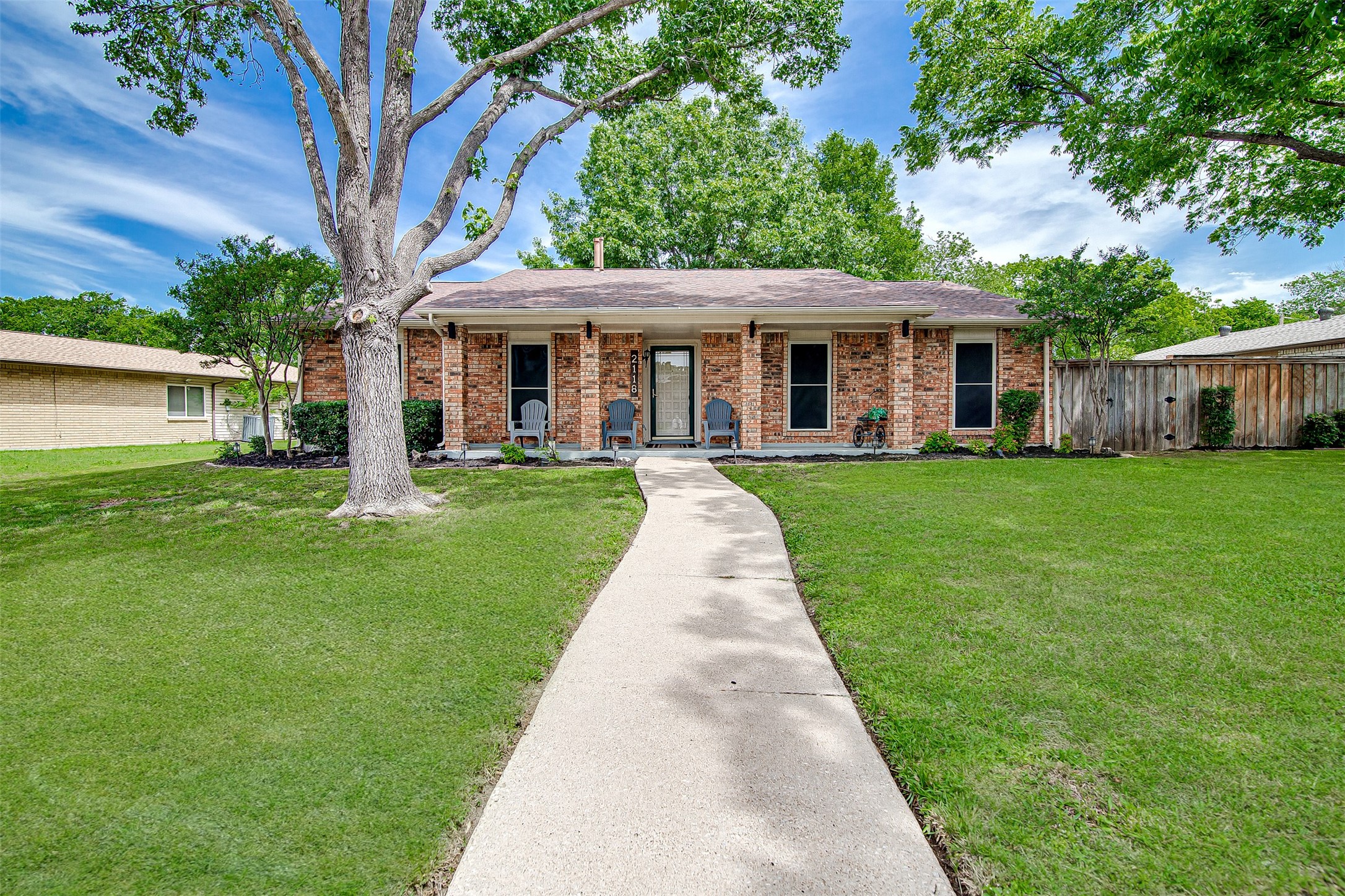 2118 Butterfield Trail Grand Prairie TX 75052