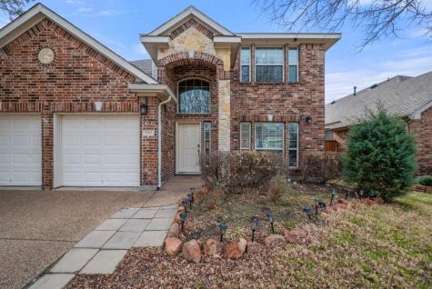 2763 Waterway Drive Grand Prairie TX 75054