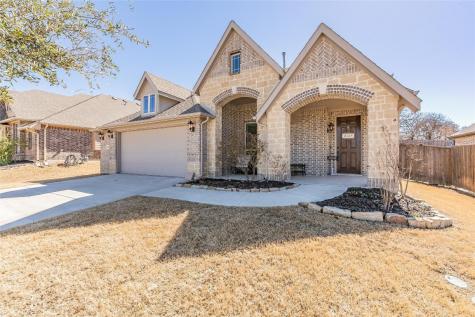 904 Robles Way Burleson TX 76028
