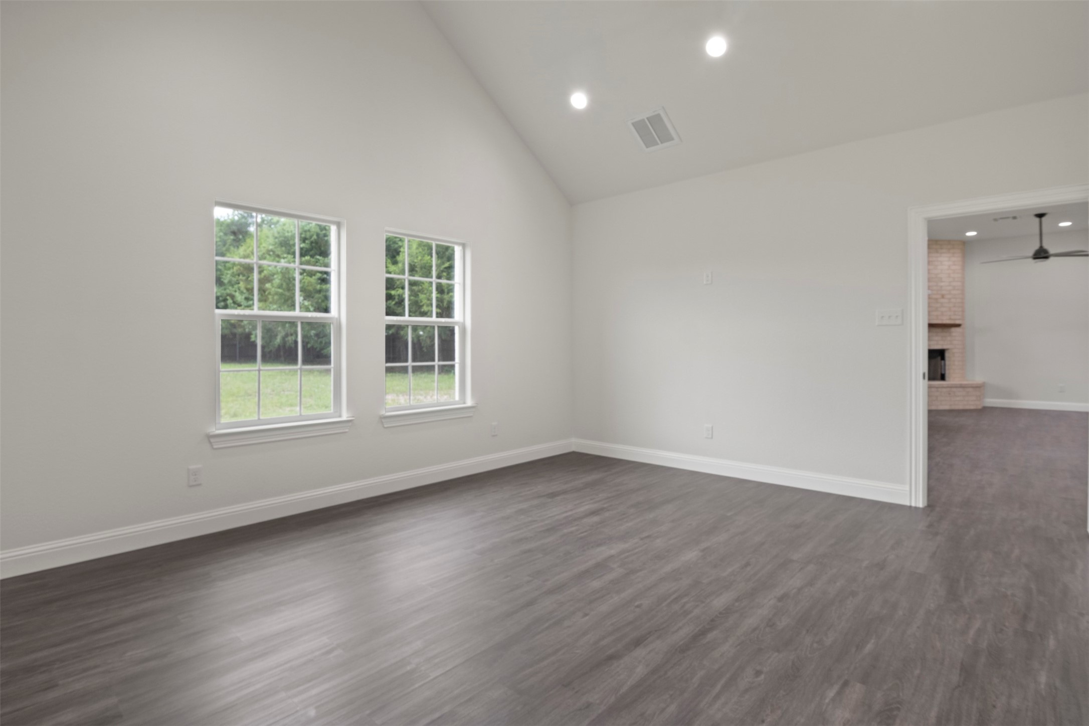 905 W Cardinal Street Ector TX 75439