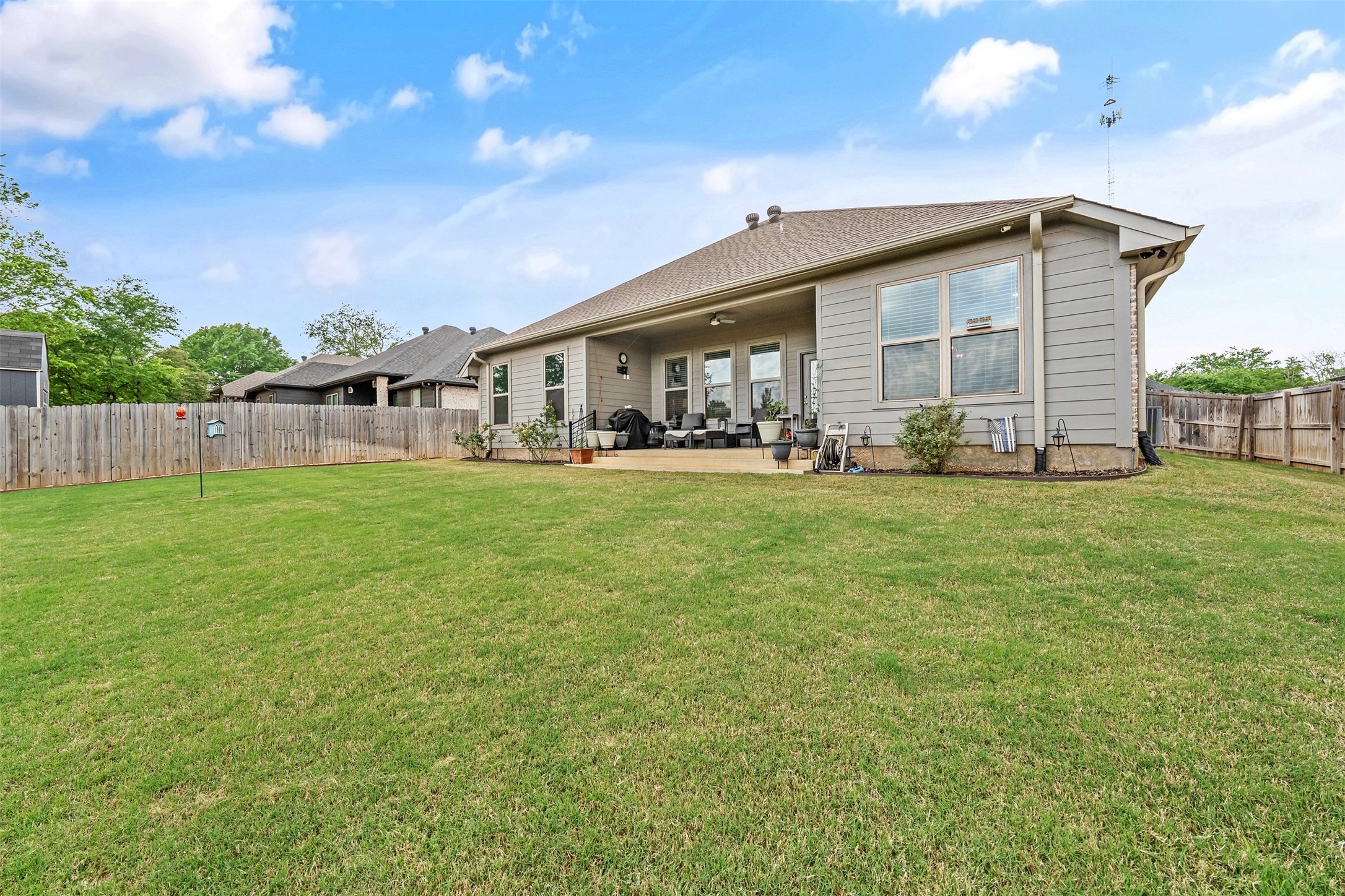 112 Amanda Avenue Bullard TX 75757