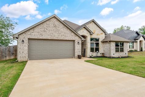 112 Amanda Avenue Bullard TX 75757