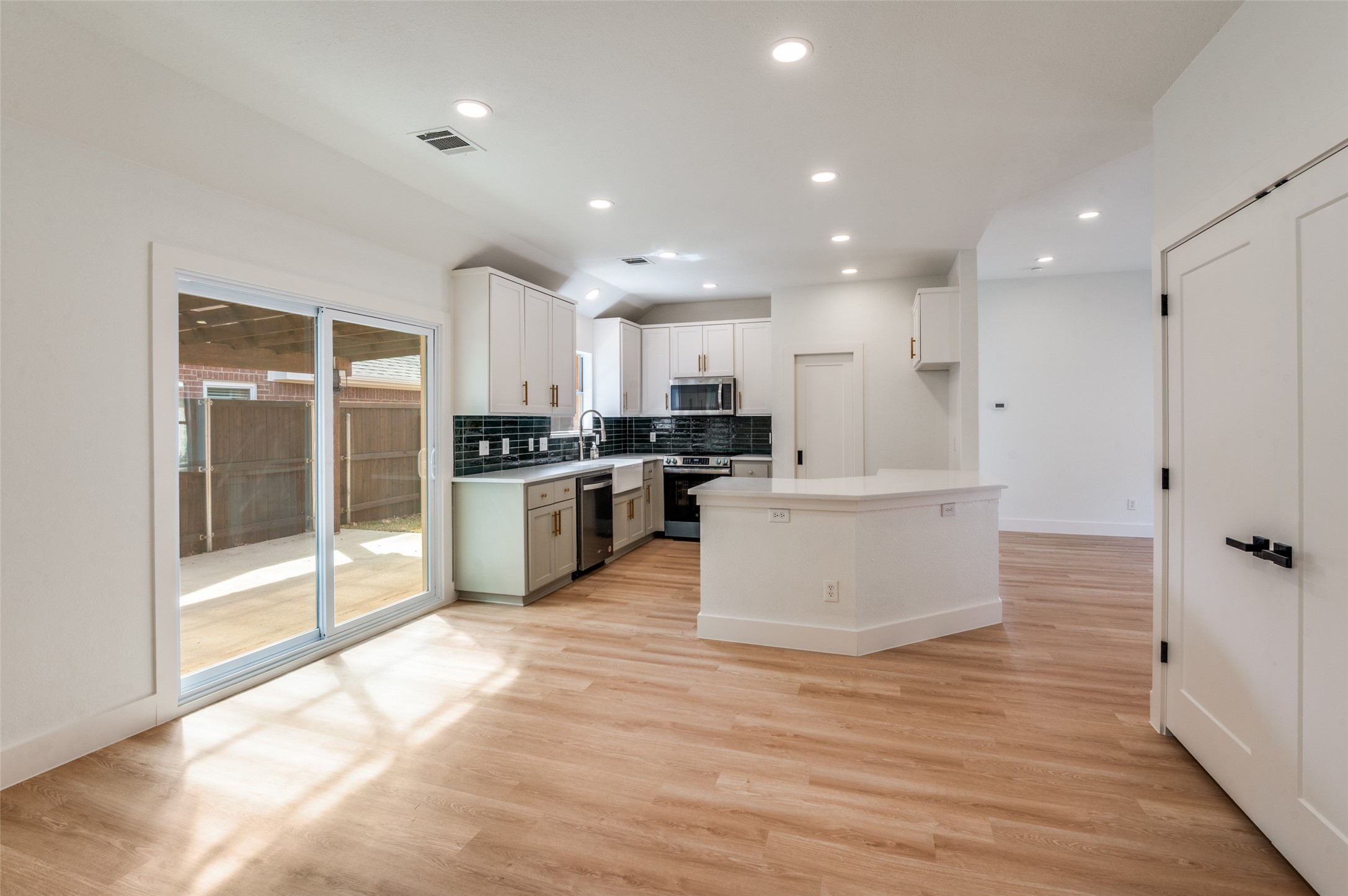 2207 Arbor Creek Drive Carrollton TX 75010