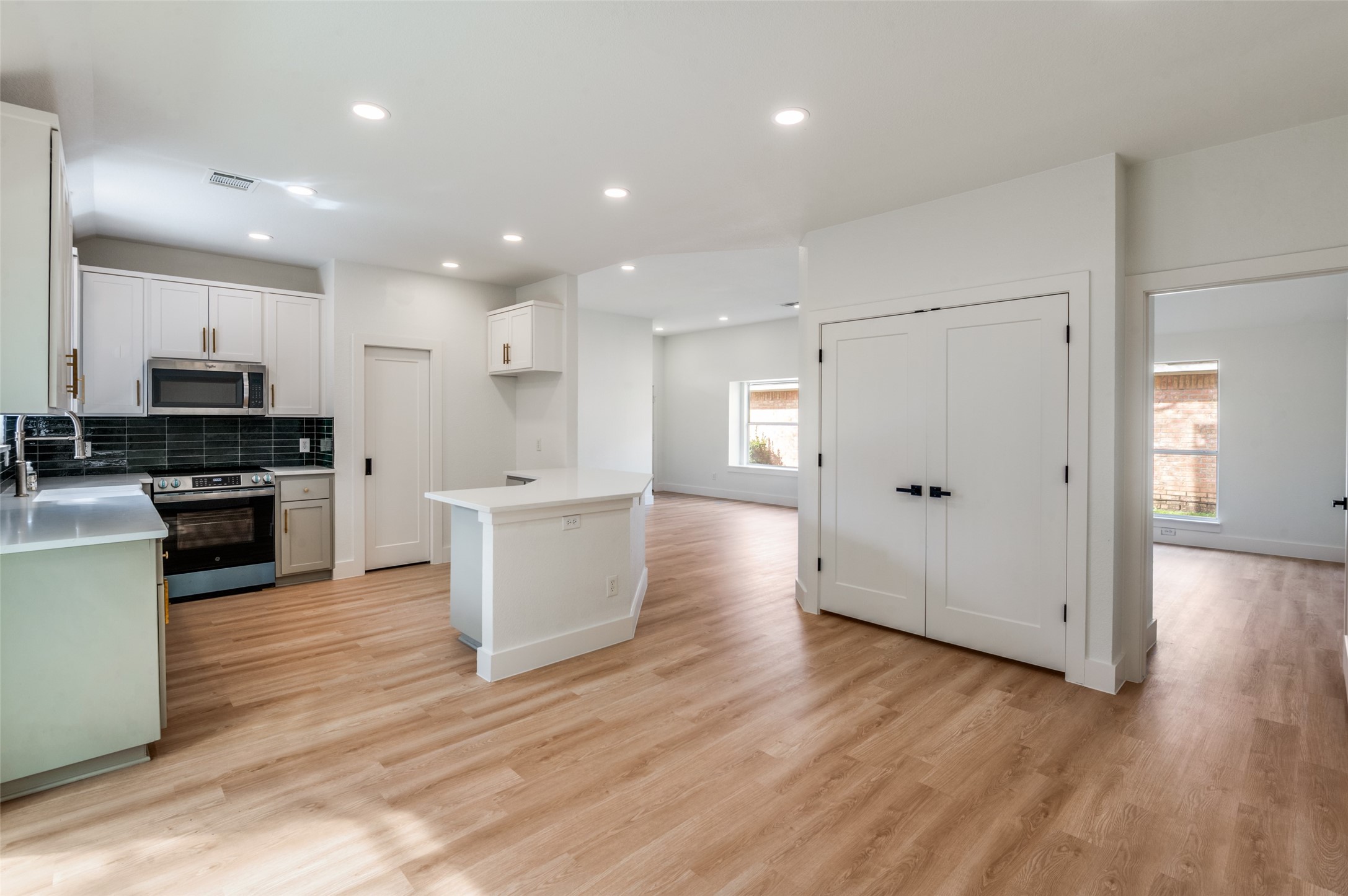2207 Arbor Creek Drive Carrollton TX 75010