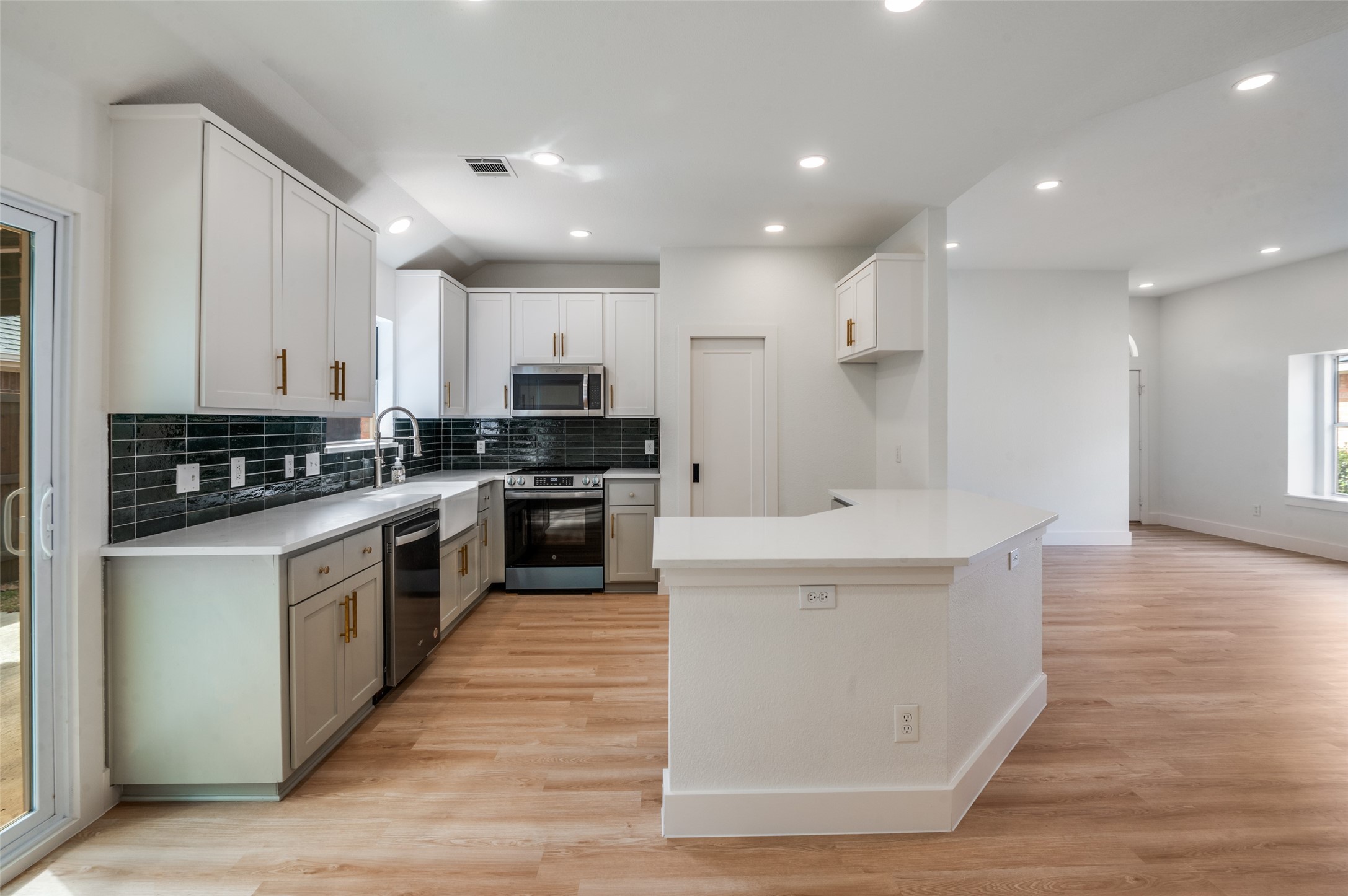 2207 Arbor Creek Drive Carrollton TX 75010