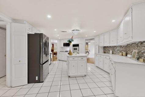 504 Cholla Court Fort Worth TX 76112