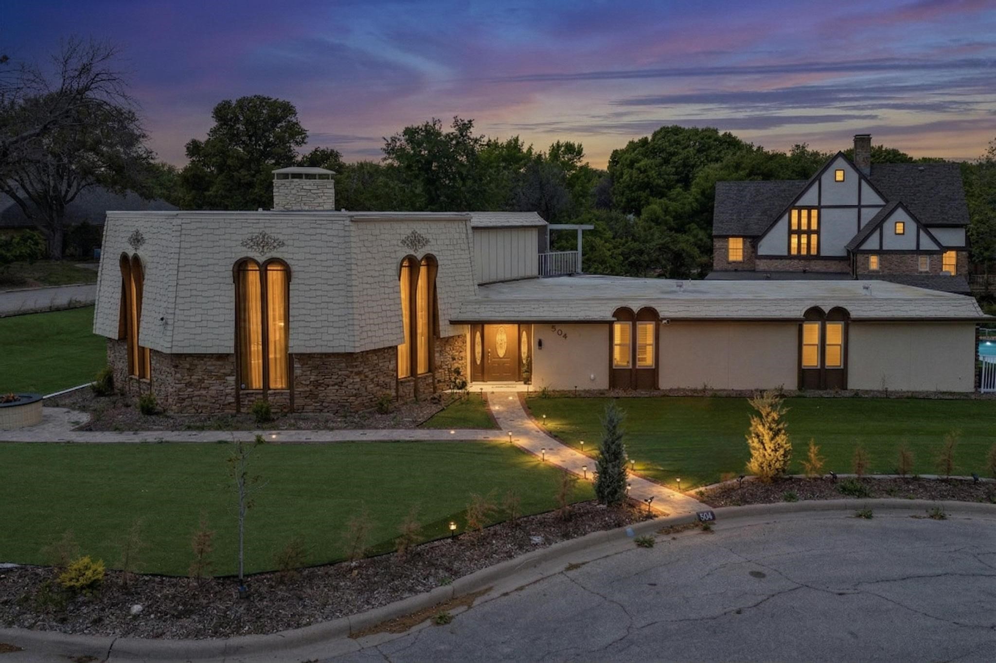 504 Cholla Court Fort Worth TX 76112