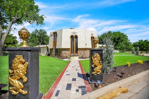 504 Cholla Court Fort Worth TX 76112