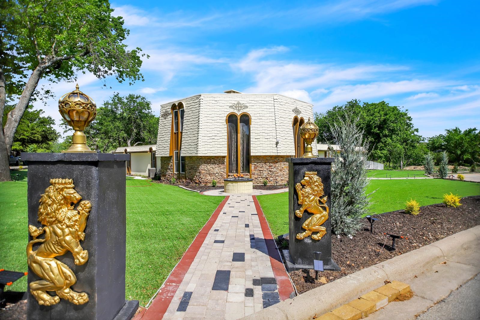 504 Cholla Court Fort Worth TX 76112