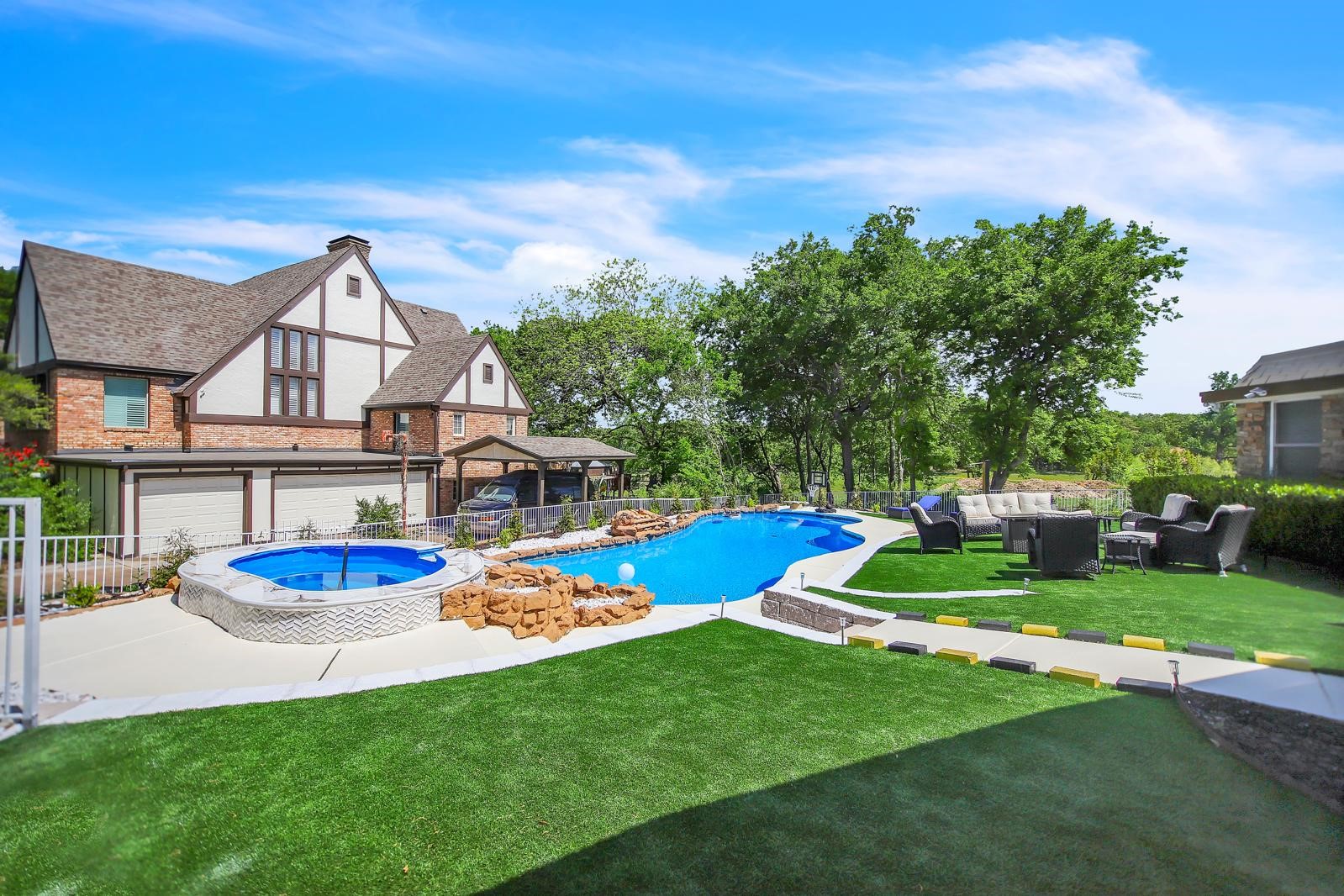 504 Cholla Court Fort Worth TX 76112