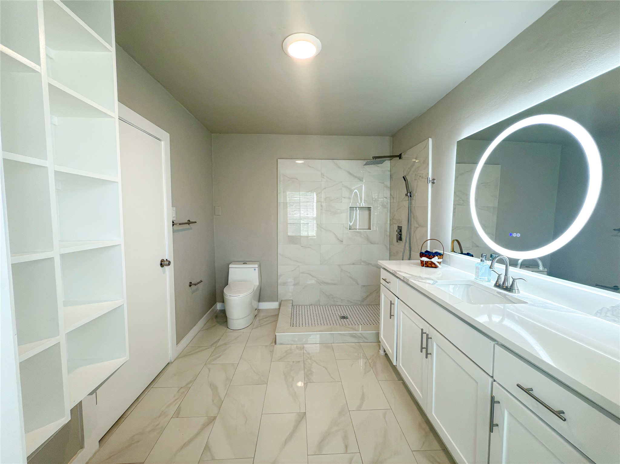 2431 Marfa Avenue Dallas TX 75216
