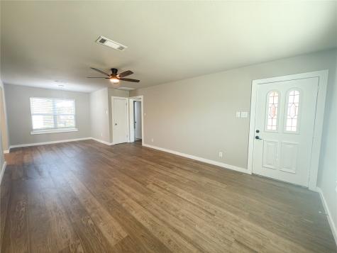 2431 Marfa Avenue Dallas TX 75216