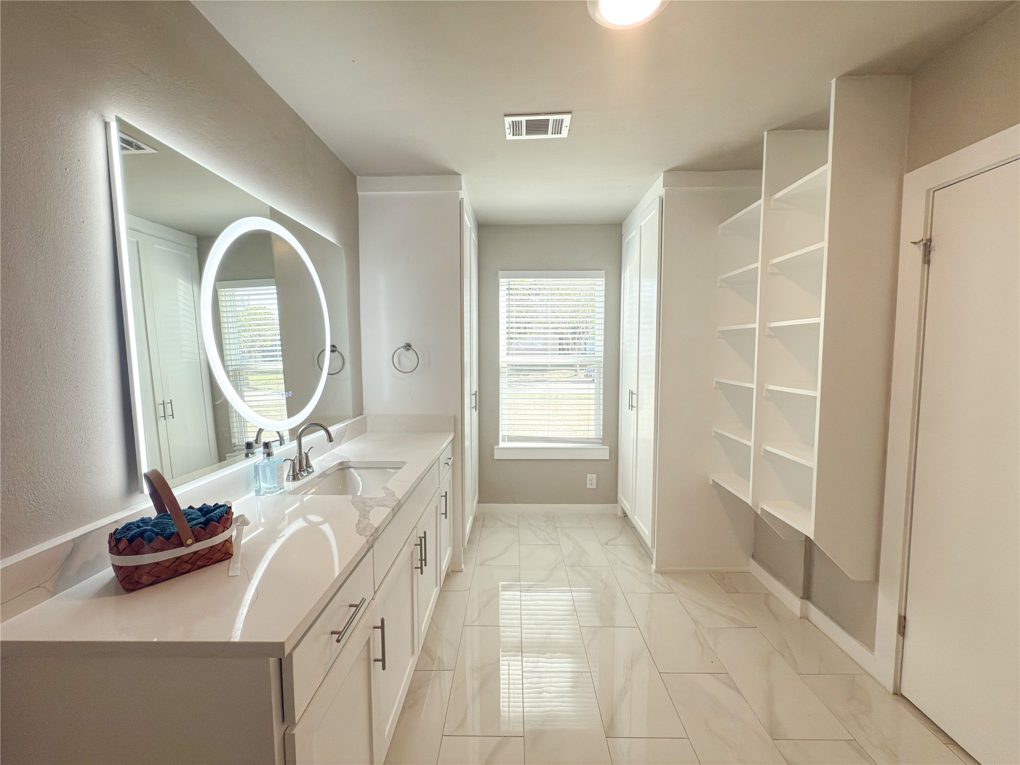 2431 Marfa Avenue Dallas TX 75216