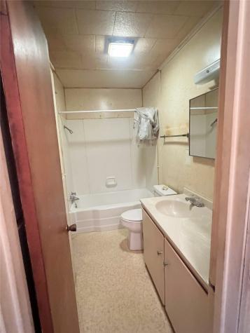 310 Hughes Street Quanah TX 79252