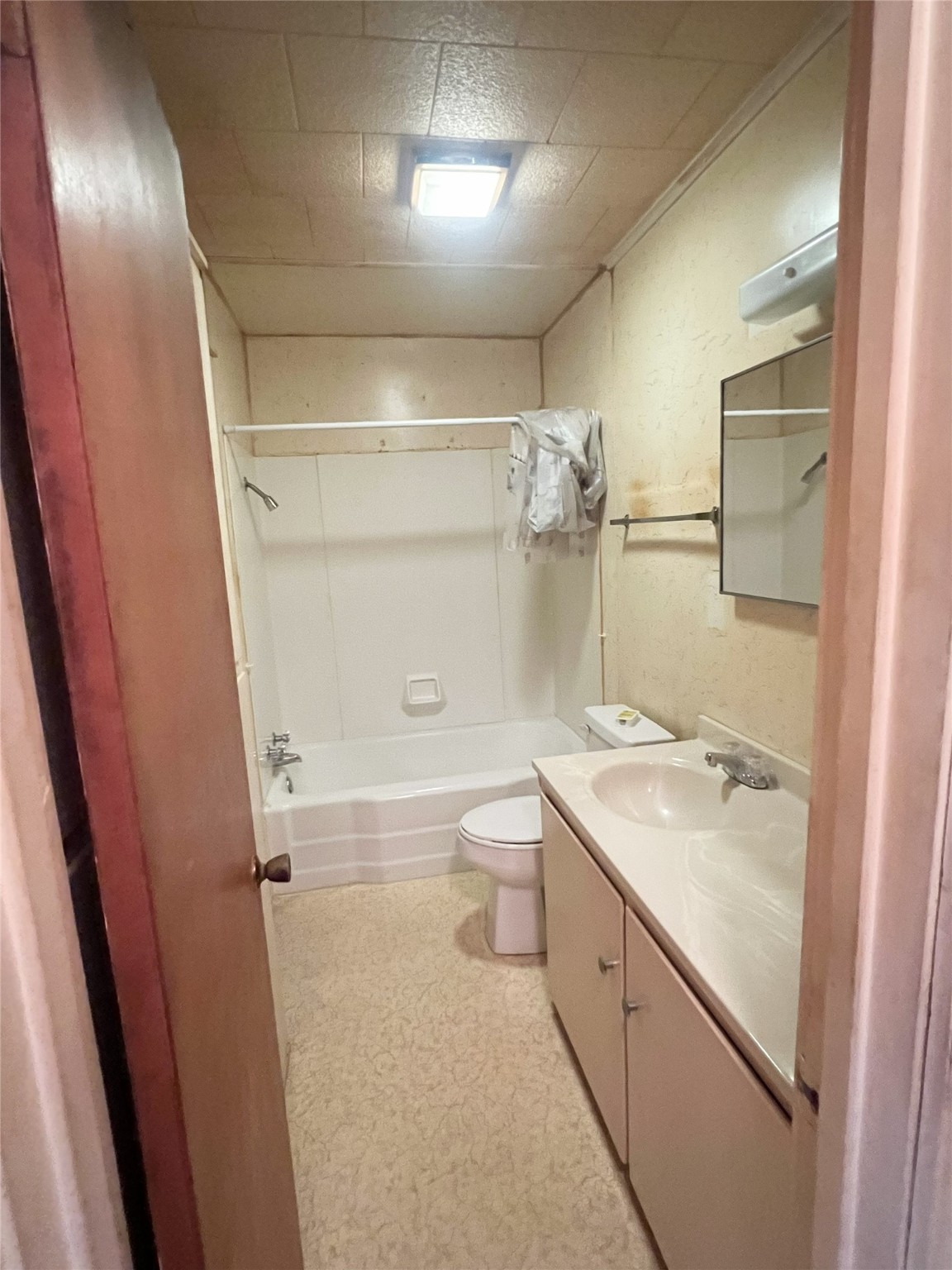 310 Hughes Street Quanah TX 79252