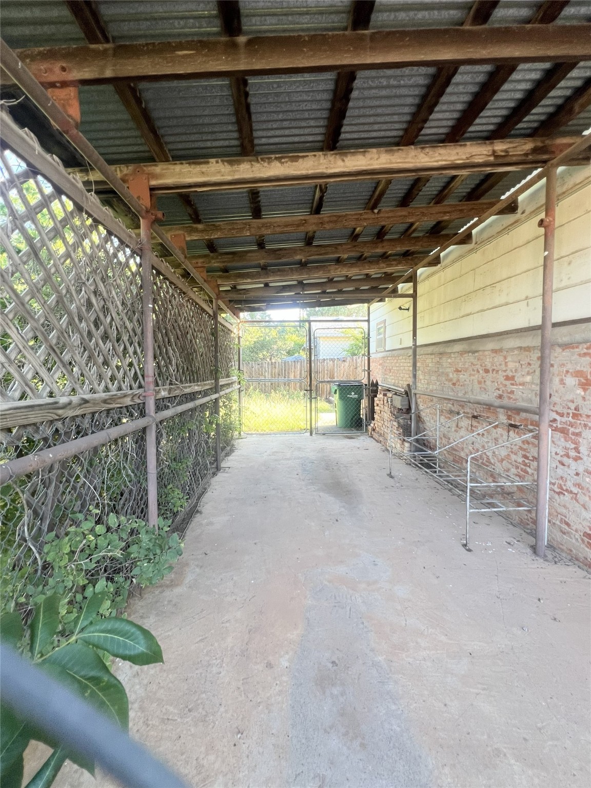 310 Hughes Street Quanah TX 79252