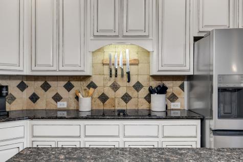 1229 Queen Peggy Lane Lewisville TX 75056