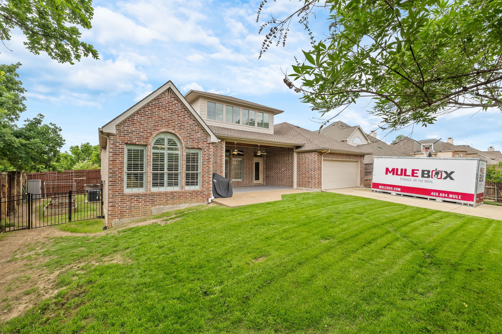 1229 Queen Peggy Lane Lewisville TX 75056
