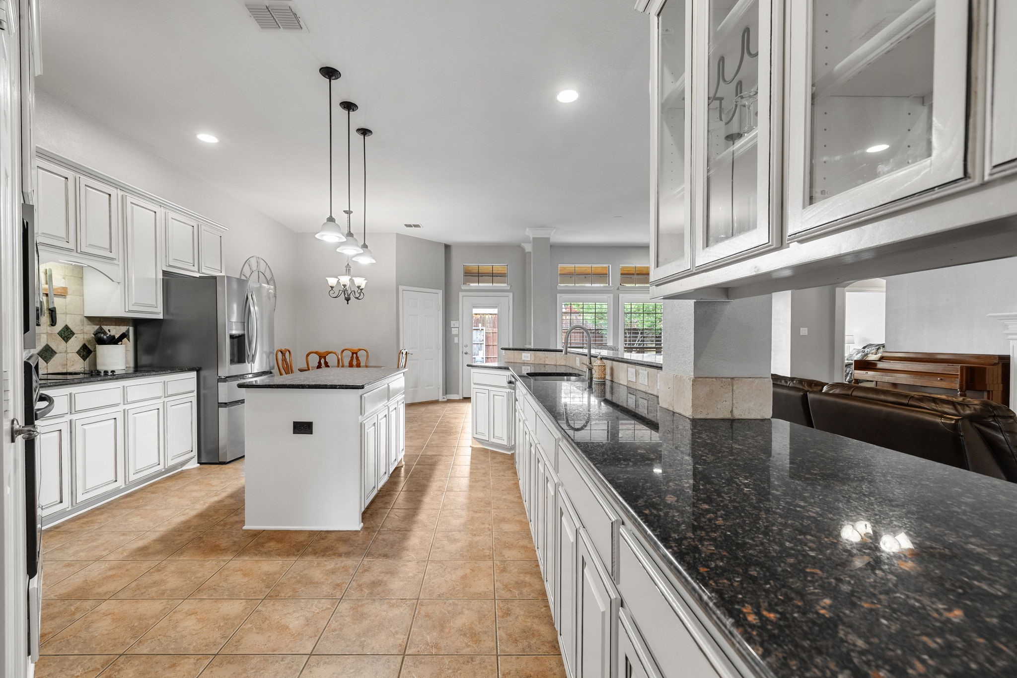 1229 Queen Peggy Lane Lewisville TX 75056