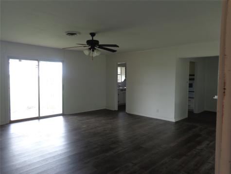 612 S Files Street Itasca TX 76055