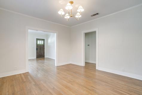 2209 W Rosedale Street S Fort Worth TX 76110
