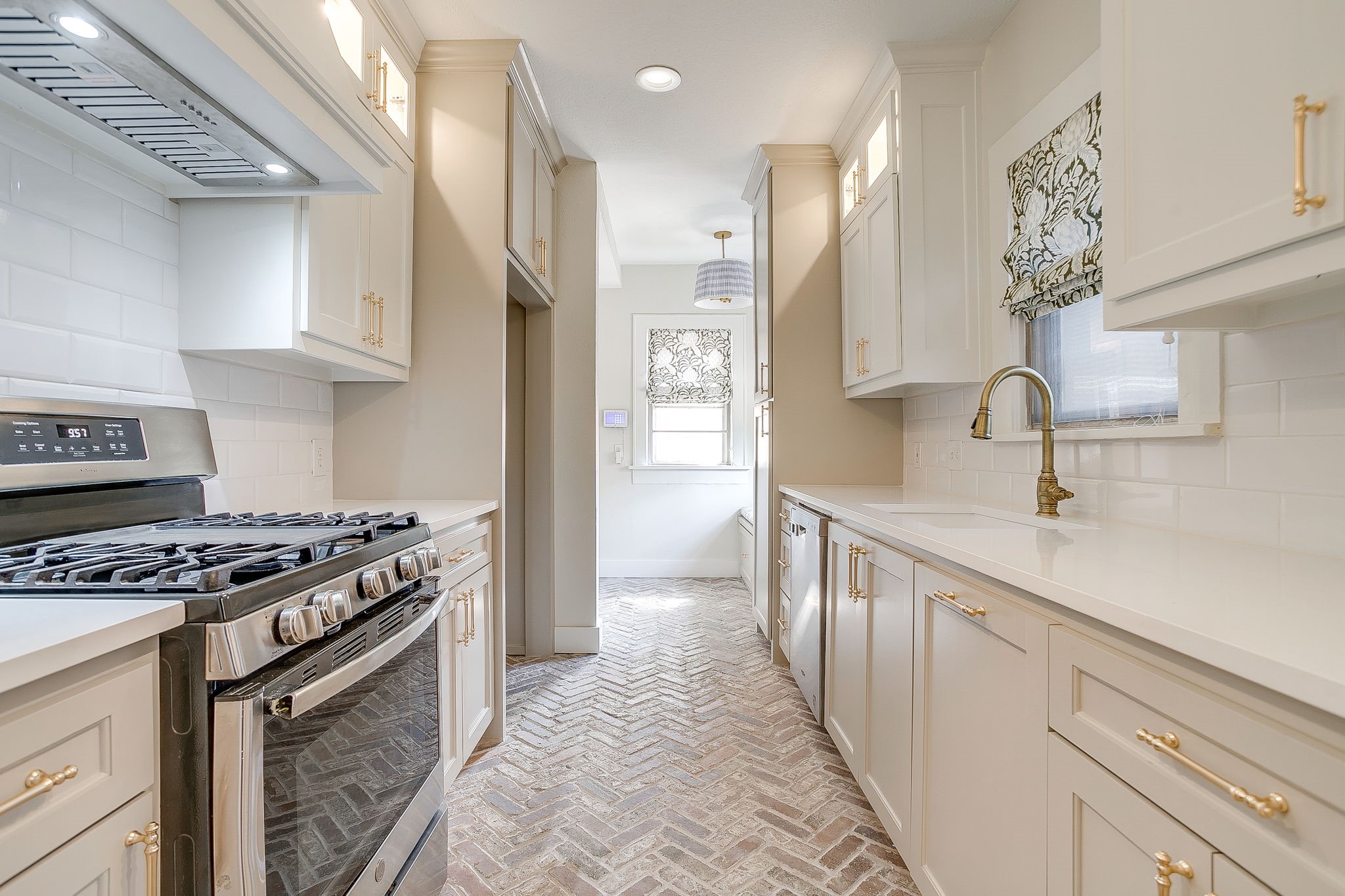 2209 W Rosedale Street S Fort Worth TX 76110