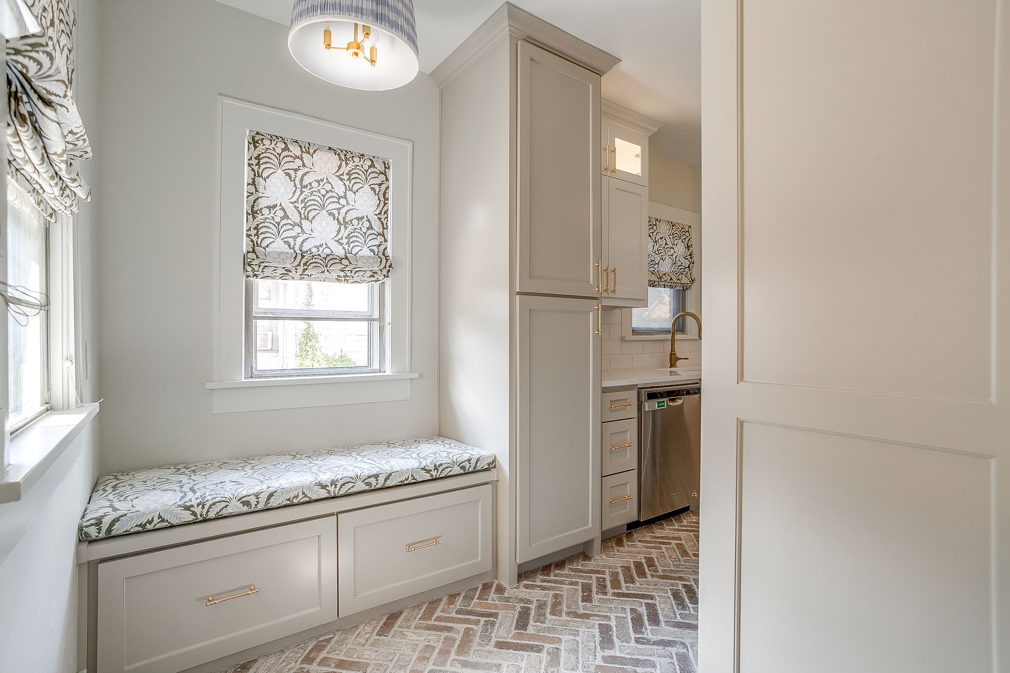 2209 W Rosedale Street S Fort Worth TX 76110