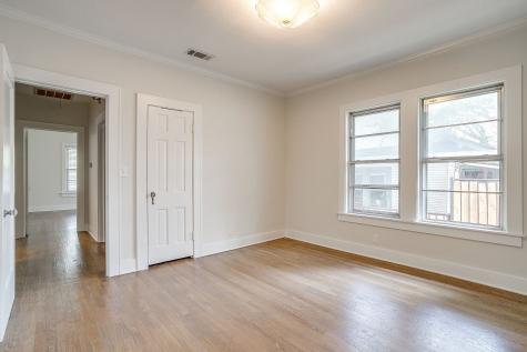 2209 W Rosedale Street S Fort Worth TX 76110