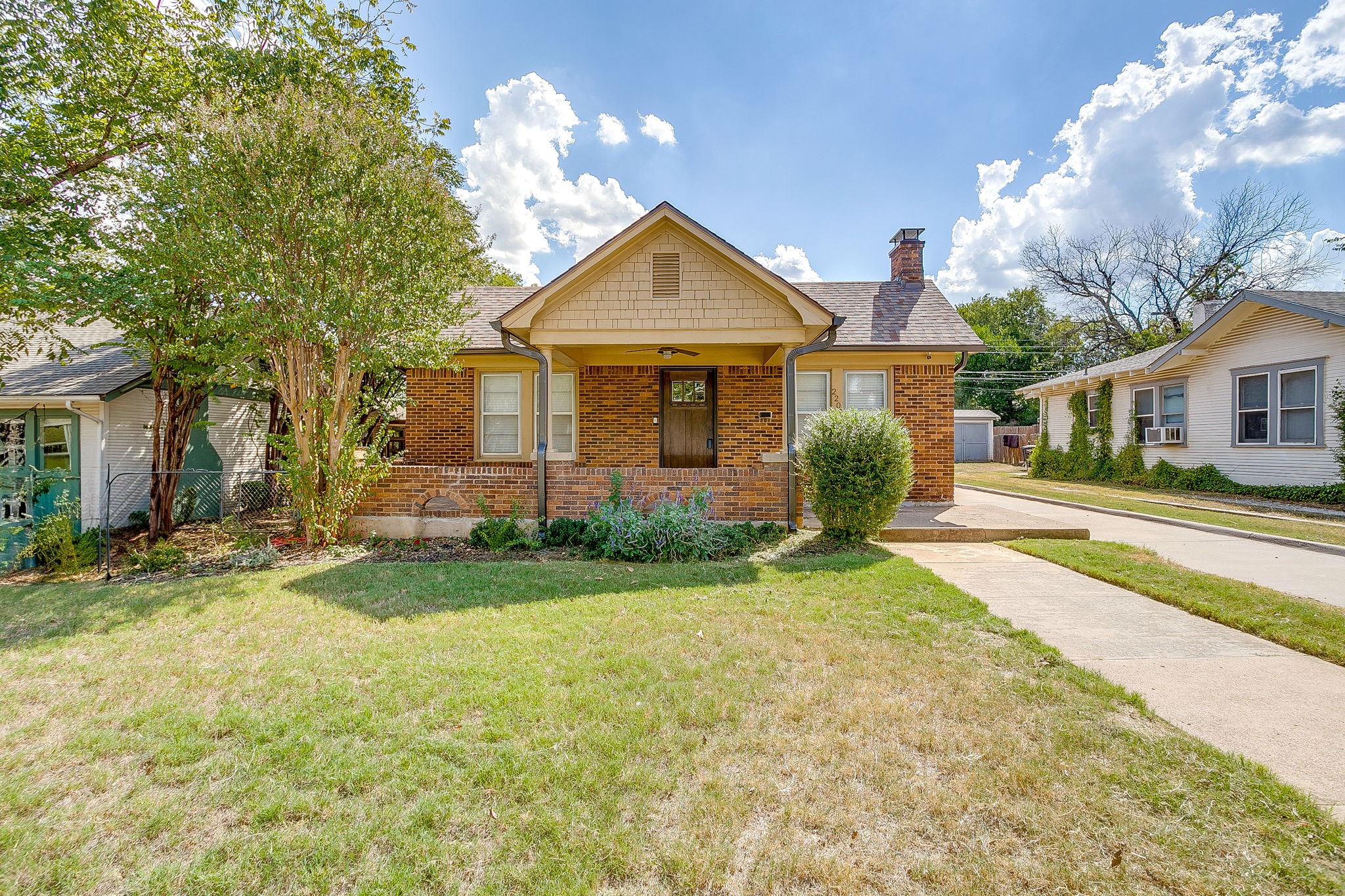 2209 W Rosedale Street S Fort Worth TX 76110