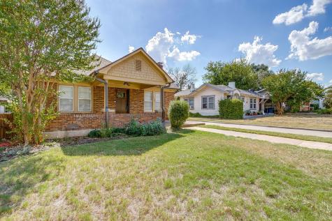 2209 W Rosedale Street S Fort Worth TX 76110