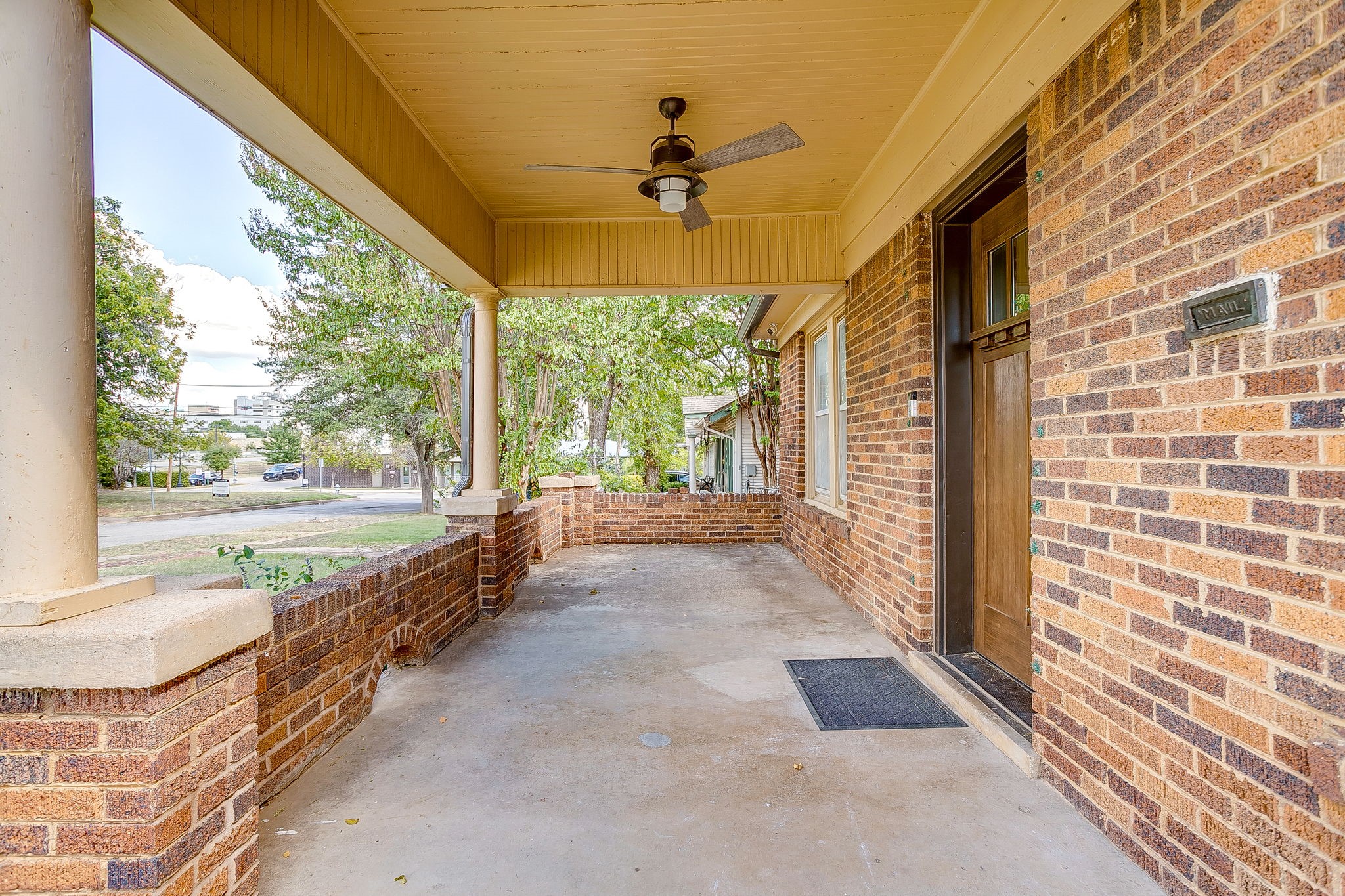 2209 W Rosedale Street S Fort Worth TX 76110