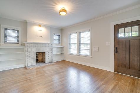 2209 W Rosedale Street S Fort Worth TX 76110