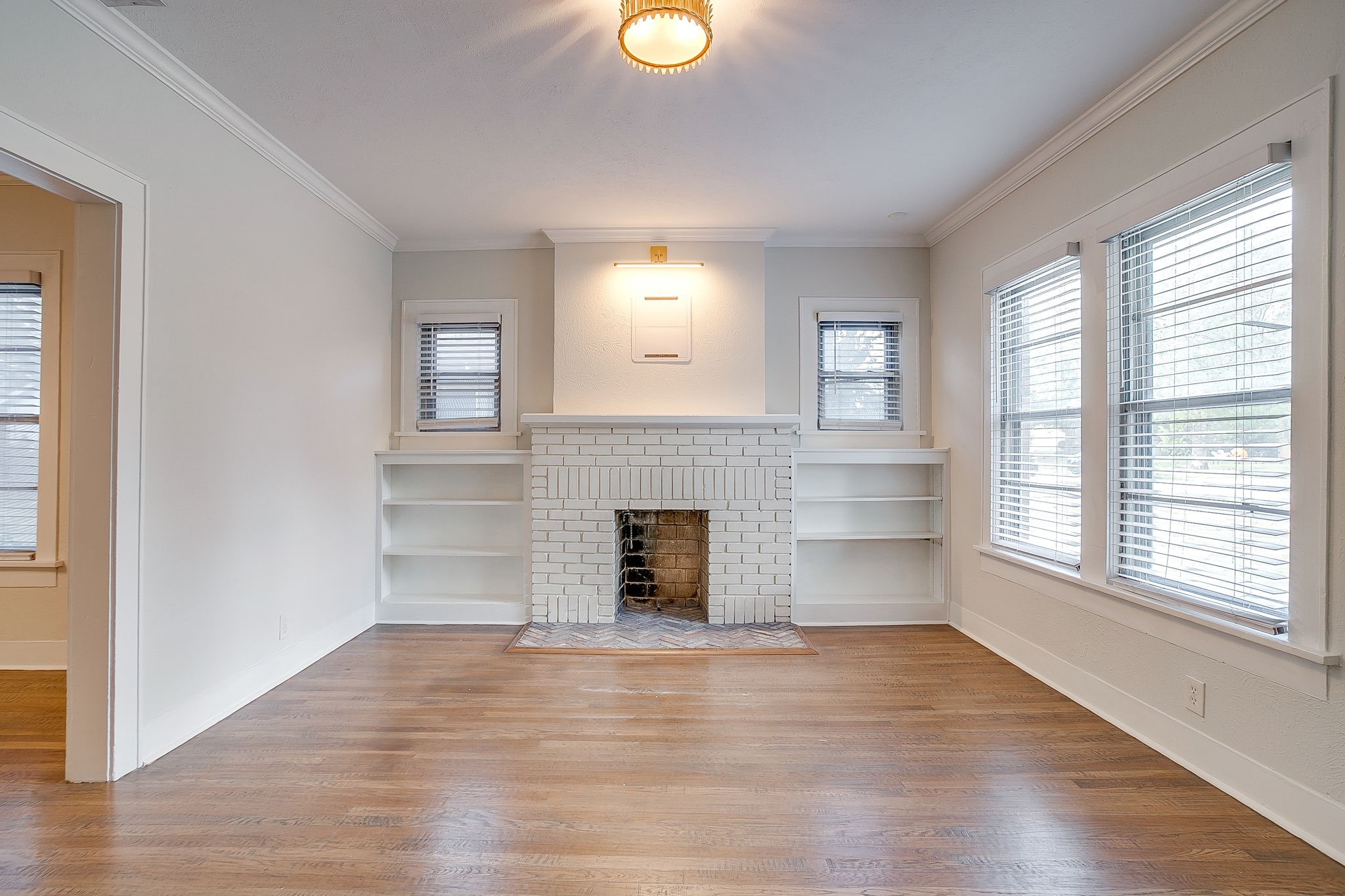 2209 W Rosedale Street S Fort Worth TX 76110