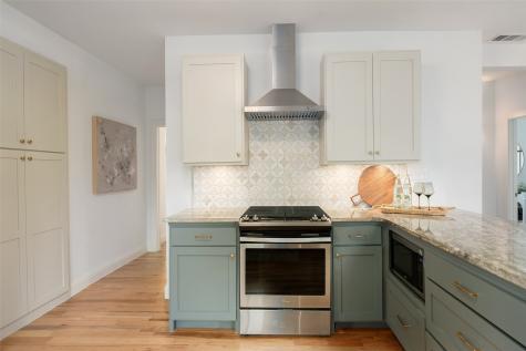 5703 Mercedes Avenue Dallas TX 75206