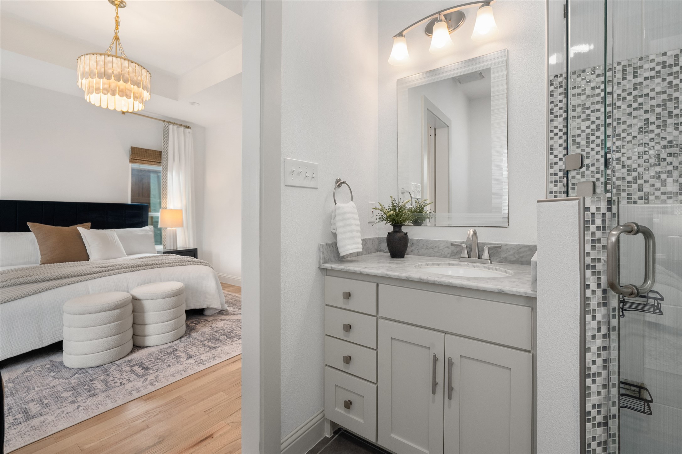 5703 Mercedes Avenue Dallas TX 75206