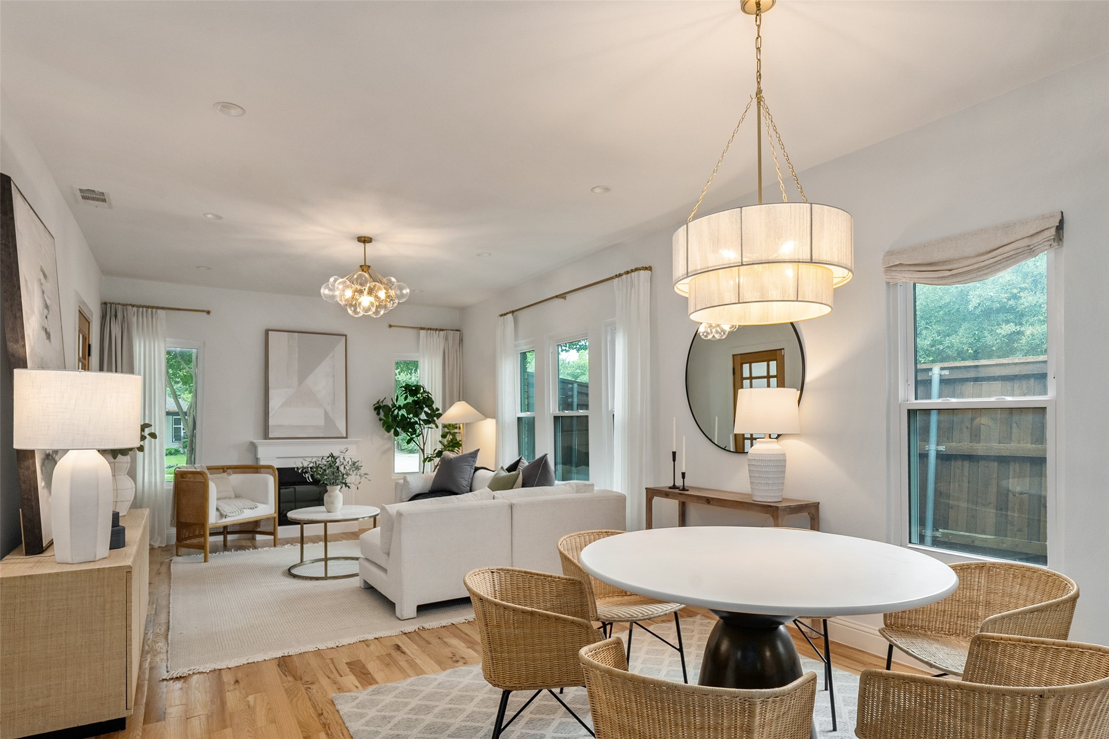 5703 Mercedes Avenue Dallas TX 75206