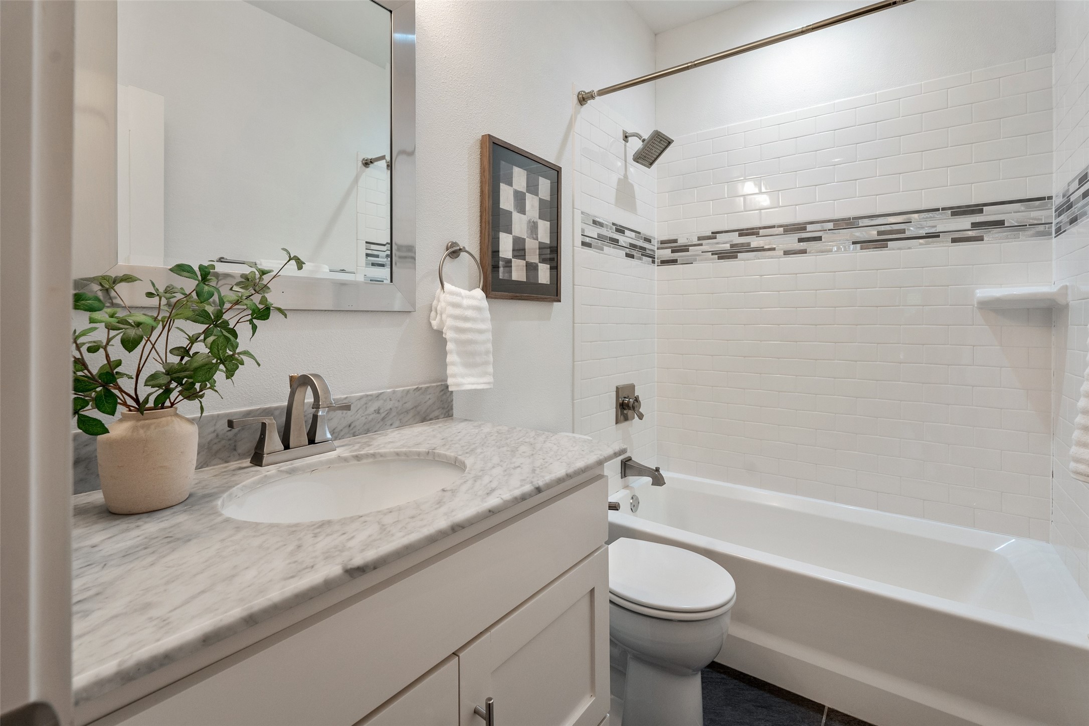 5703 Mercedes Avenue Dallas TX 75206