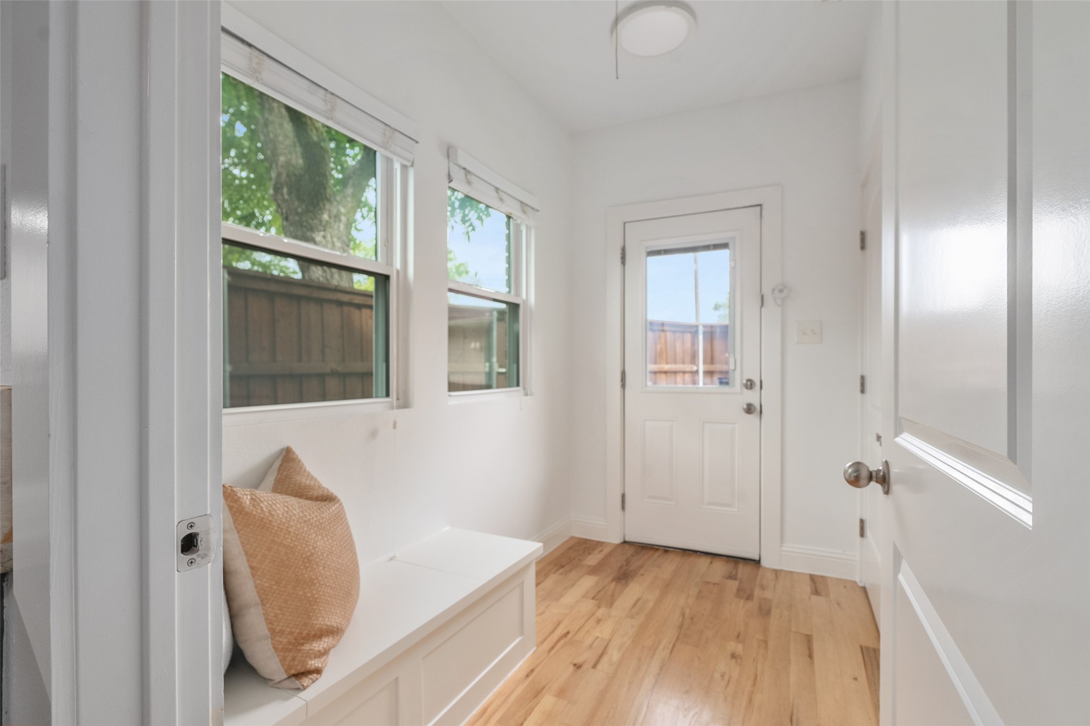 5703 Mercedes Avenue Dallas TX 75206
