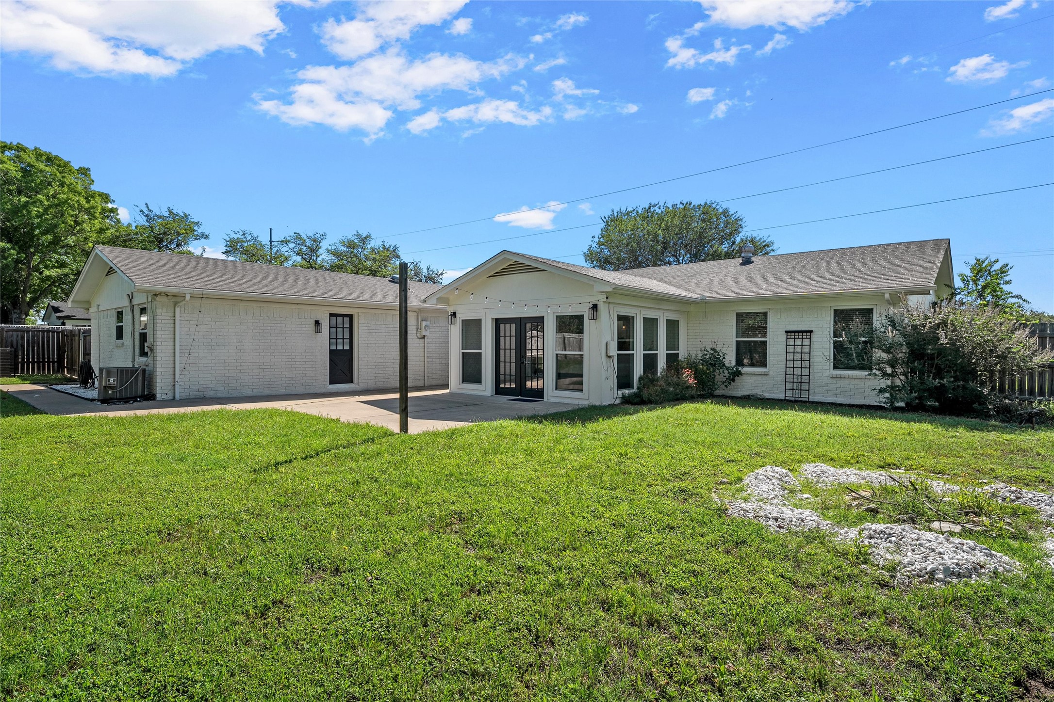 212 N Old Temple Road Hewitt TX 76643