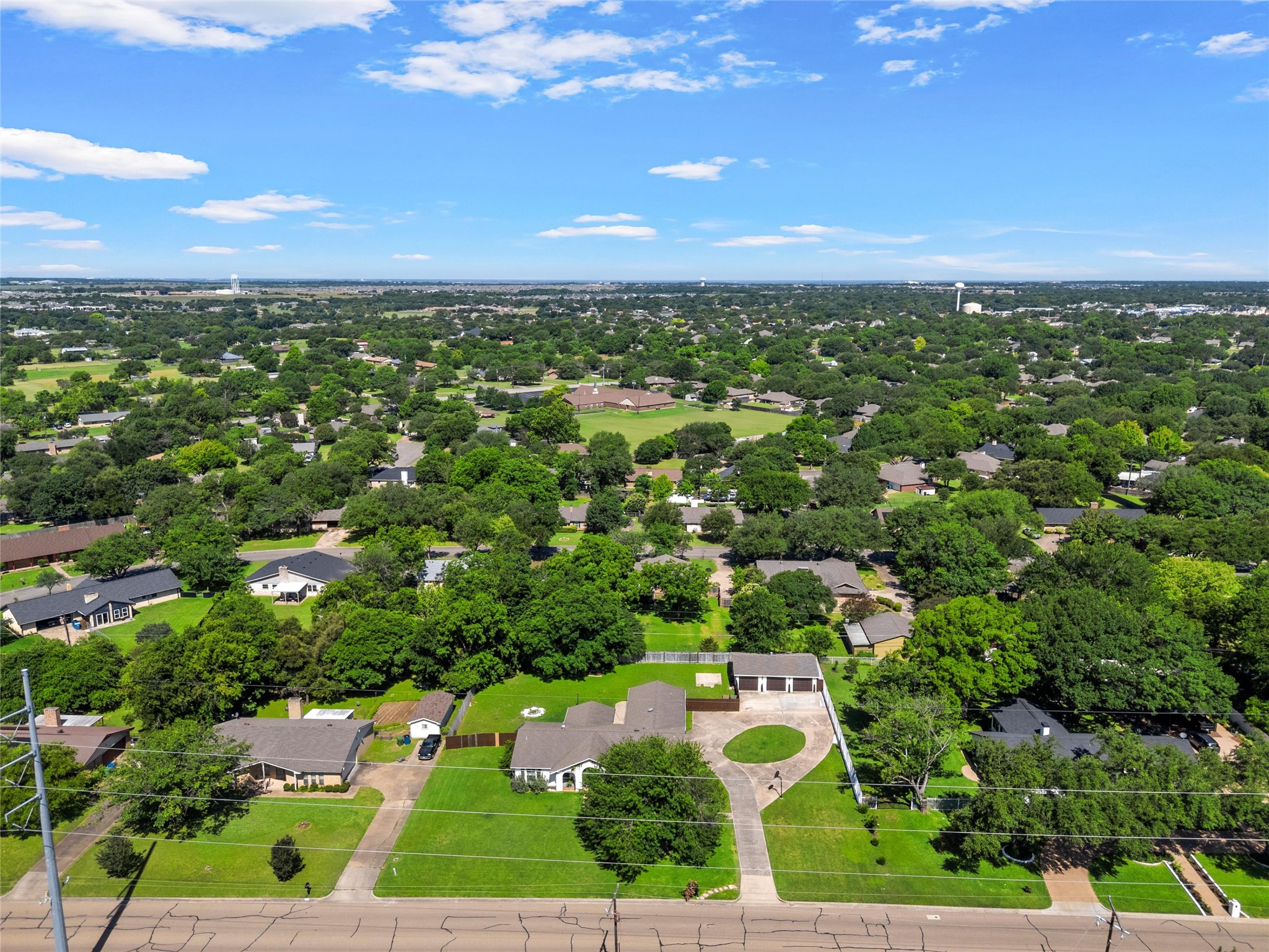 212 N Old Temple Road Hewitt TX 76643