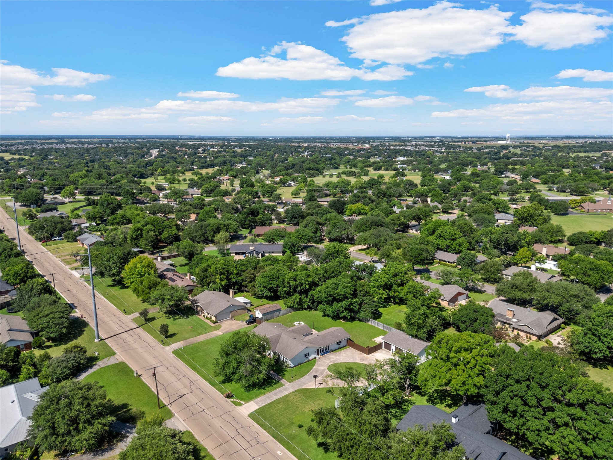 212 N Old Temple Road Hewitt TX 76643