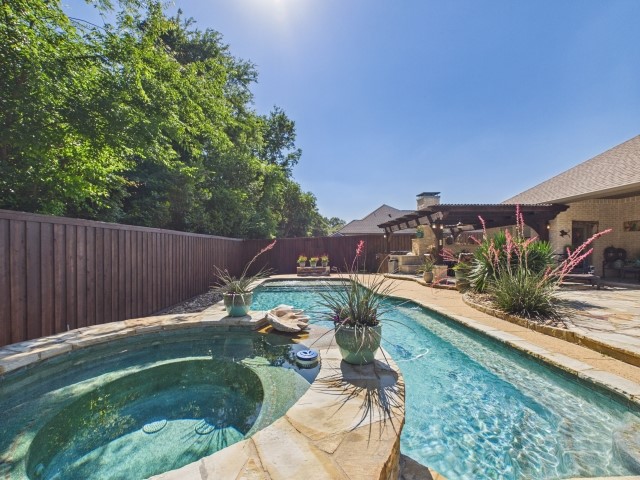 906 Dove Creek Drive Athens TX 75751