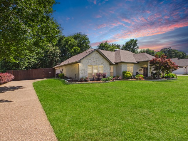 906 Dove Creek Drive Athens TX 75751