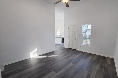 415 W 7th Street Bonham TX 75418