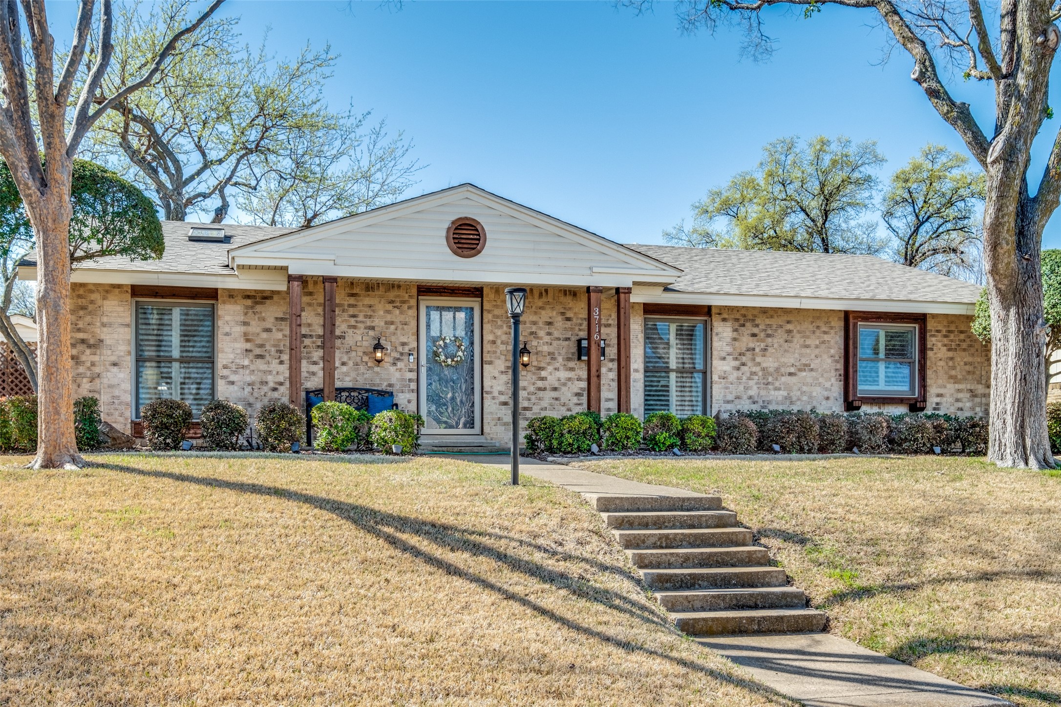 3716 Truesdell Place Dallas TX 75244