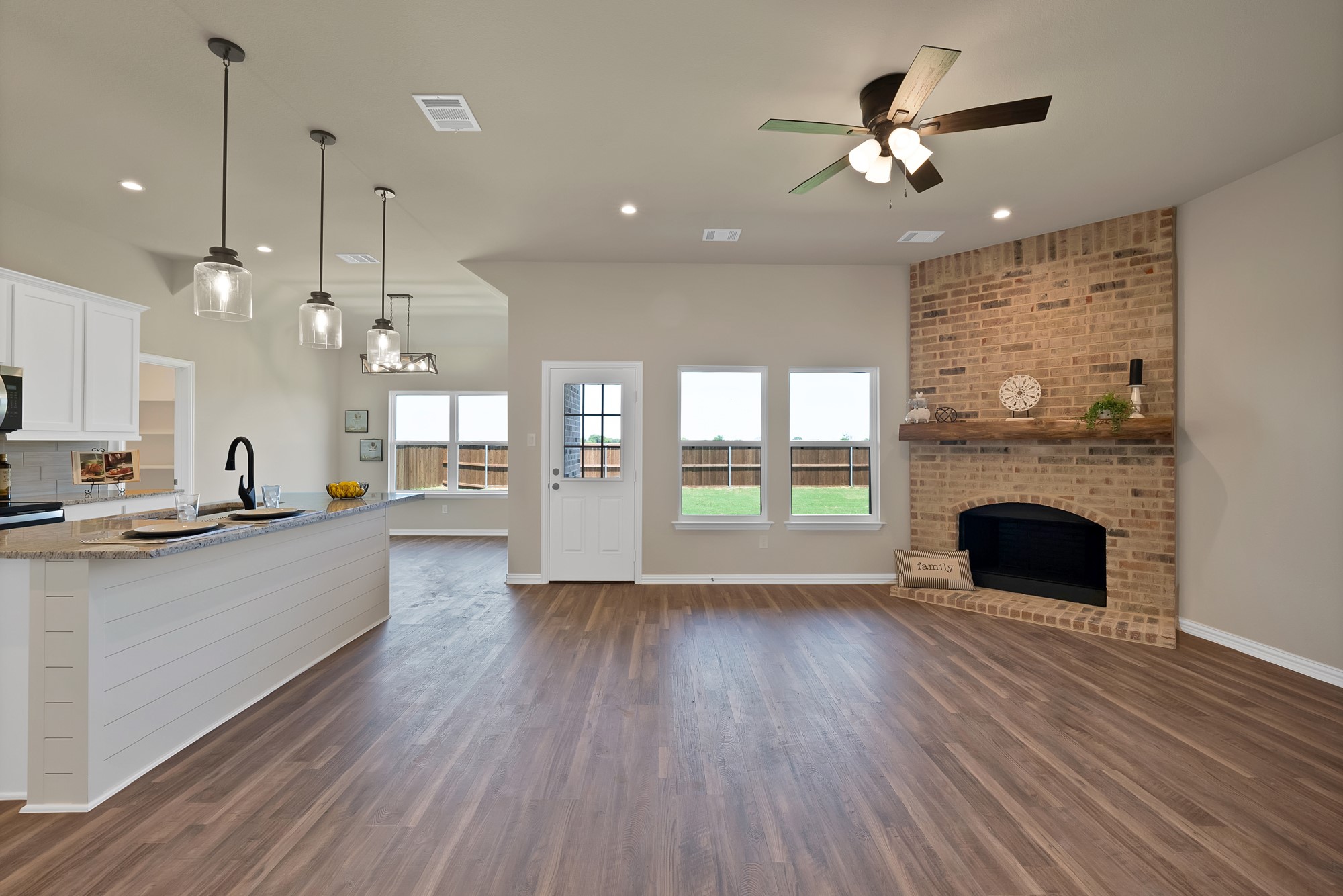 109 Panther Loop Mabank TX 75147