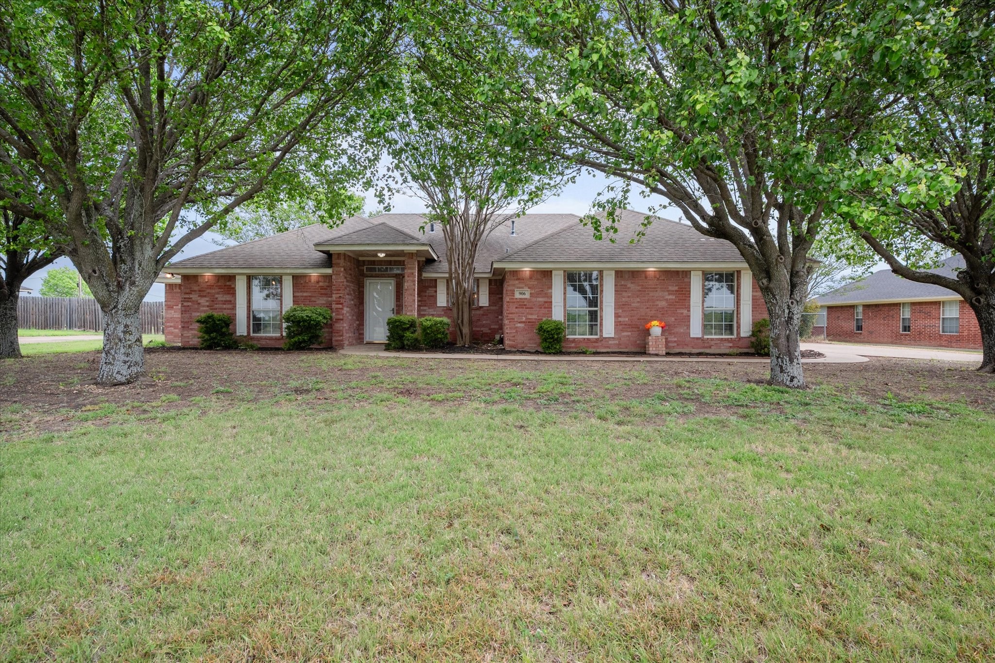 906 S Ward Street Italy TX 76651